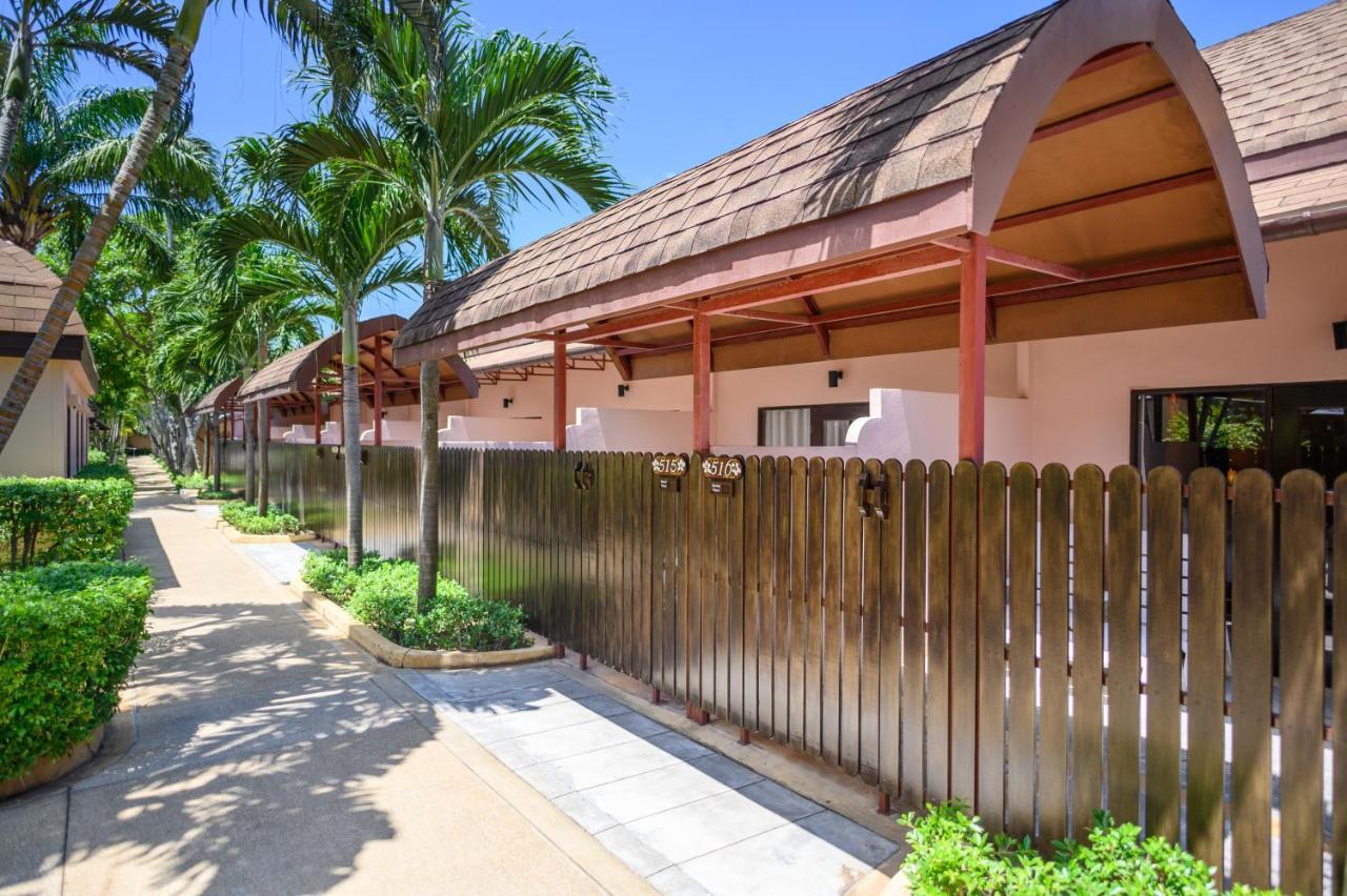 Deluxe Hideaway,944724334:JPEG