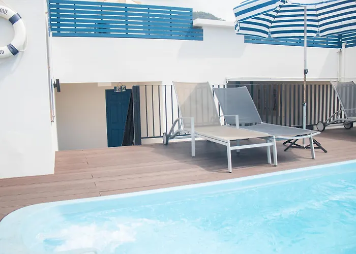 Resort: The Blue Pearl Kata Hotel